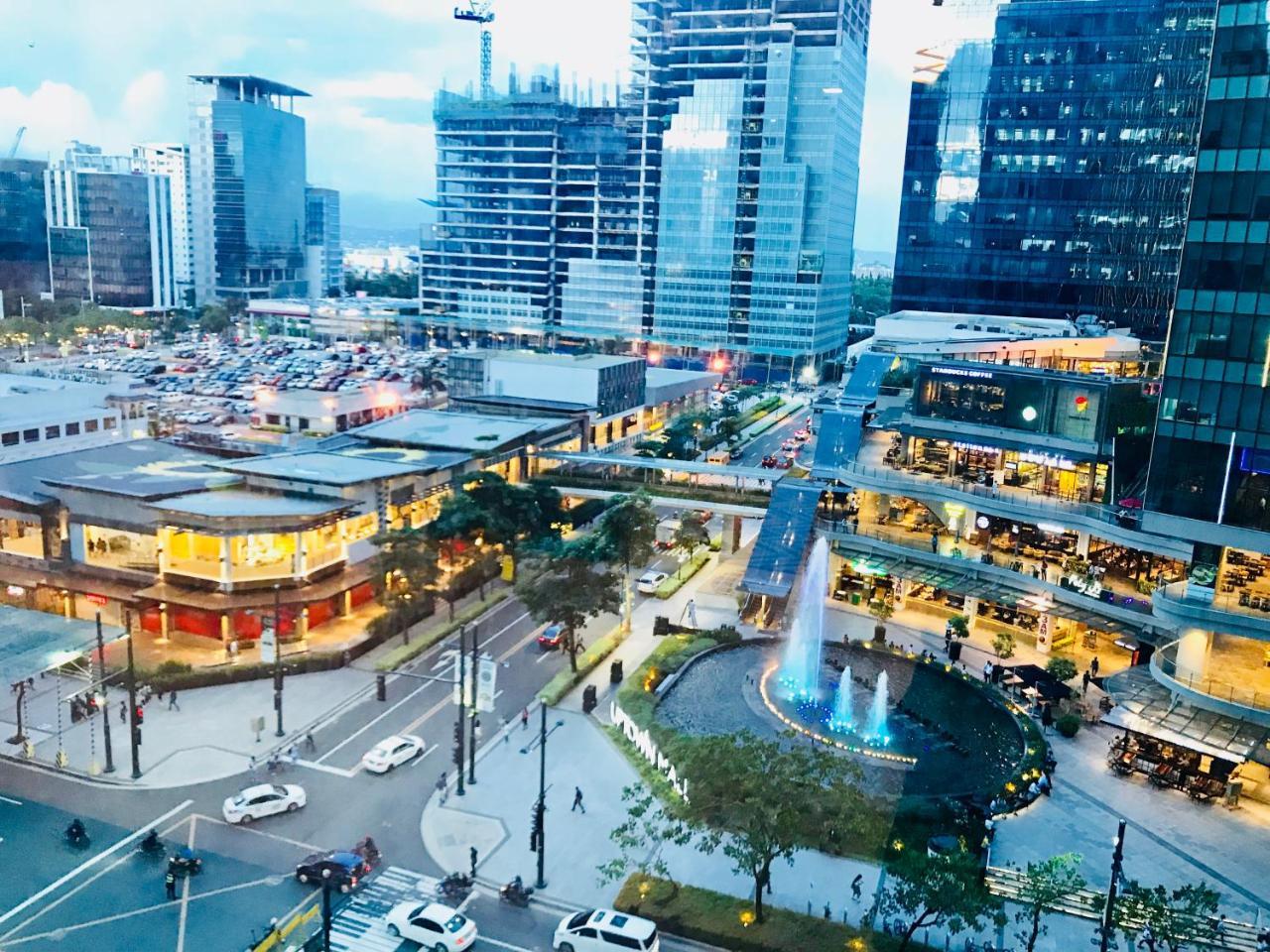 One Uptown Residence Bgc Pateros Zewnętrze zdjęcie