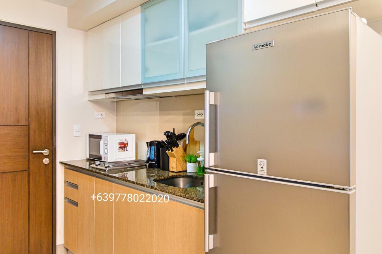 One Uptown Residence Bgc Pateros Zewnętrze zdjęcie