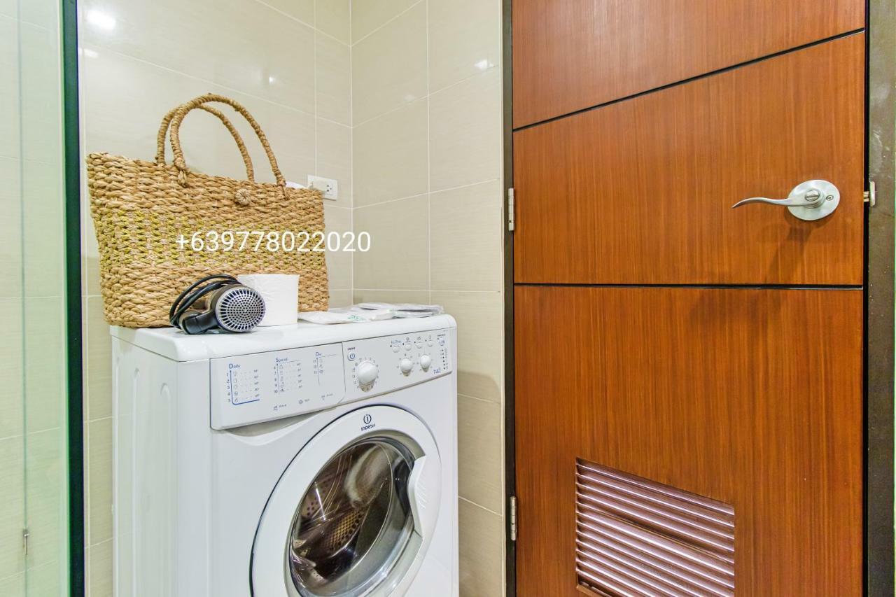 One Uptown Residence Bgc Pateros Zewnętrze zdjęcie